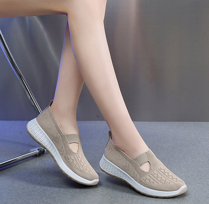 Women’s Casual Mesh Sneakers with Vamp Cutout and Textured Sole