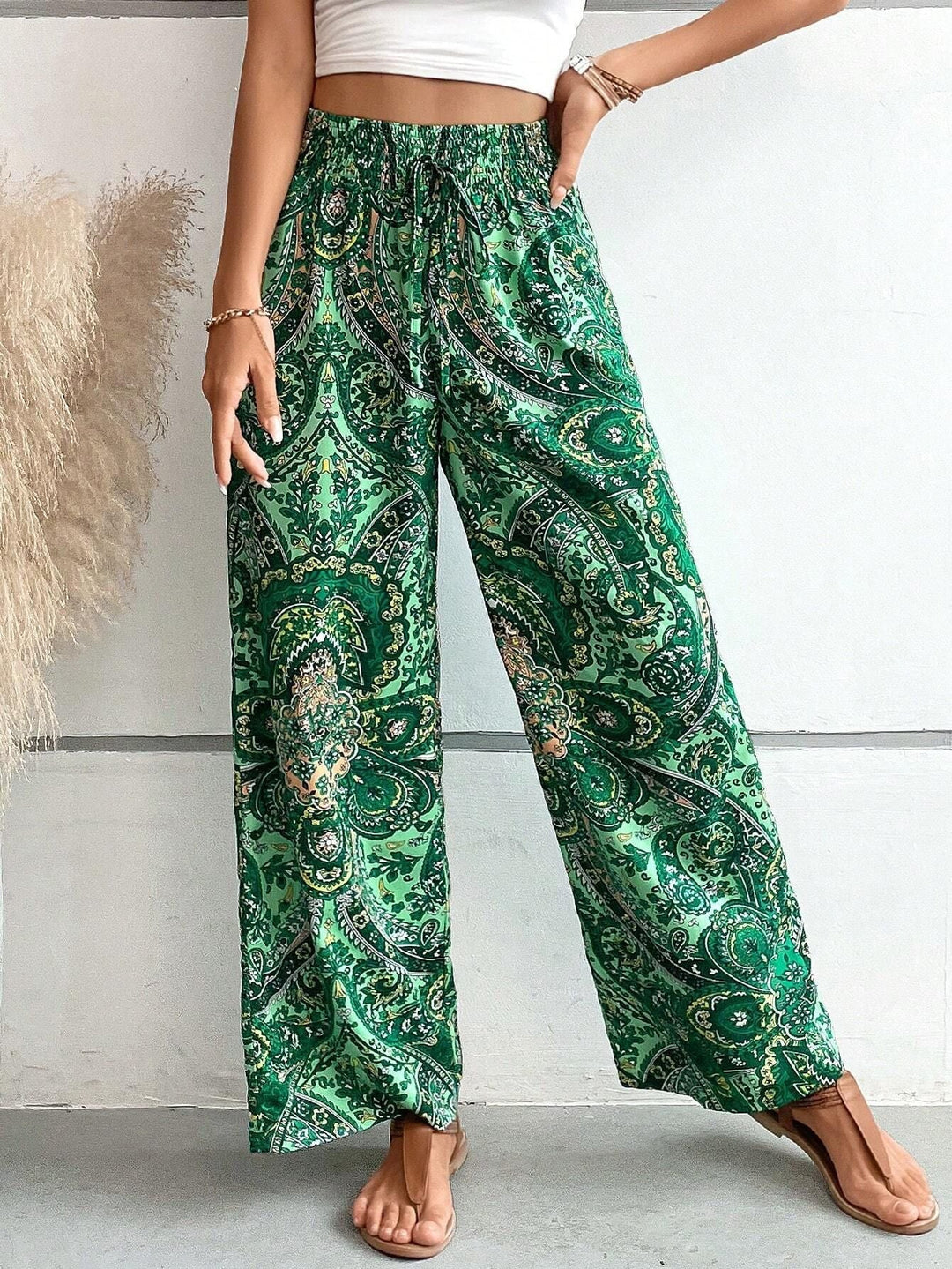 Bohemian Wide-Legged Women's Trousers with Slanted Pockets