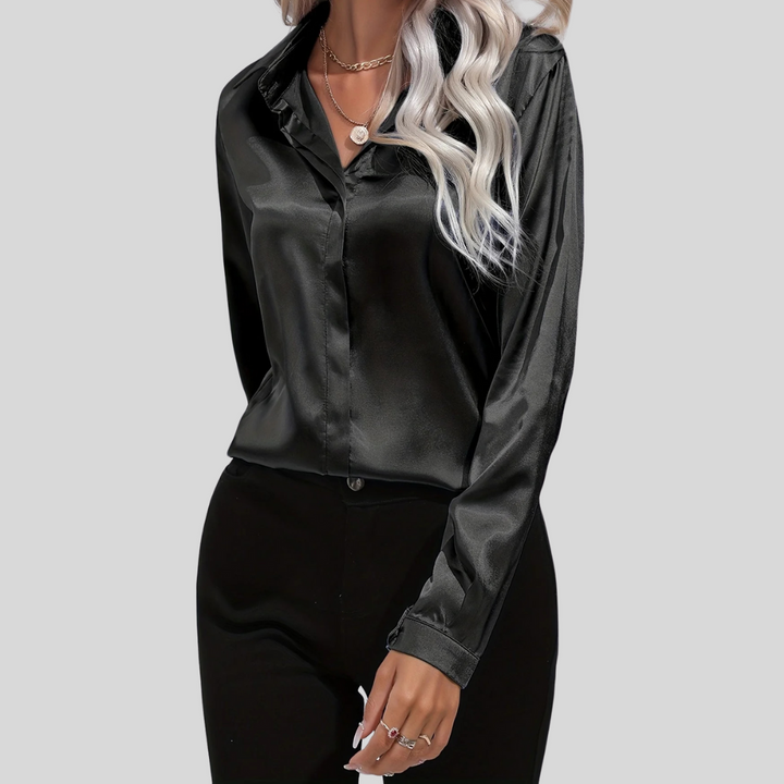 Women’s Elegant Blouse – Subtle Style