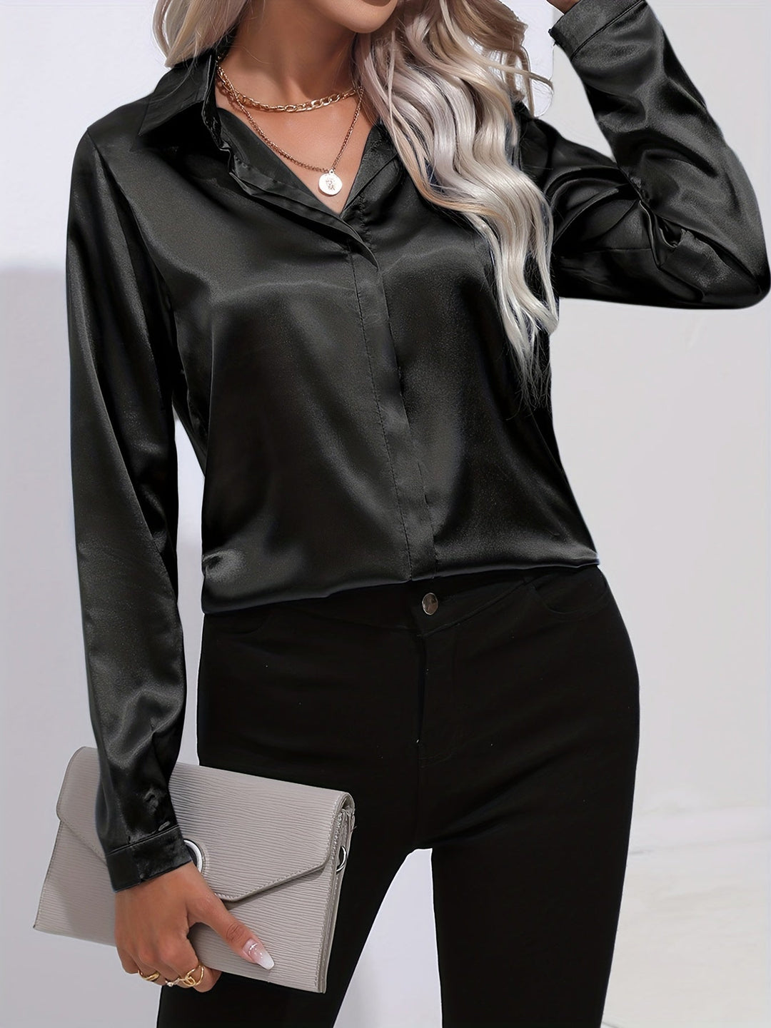 Women’s Long-Sleeved Blouse with Collar