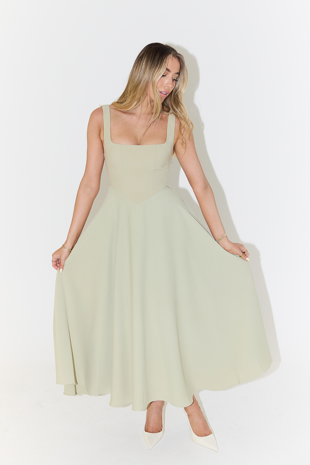 Women’s Sleeveless Square Neck Midi Dress
