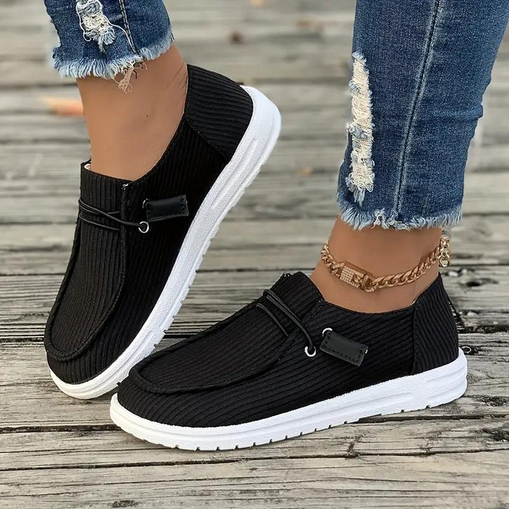Women’s Low-Top Lace-Up Shoes with Textured Upper
